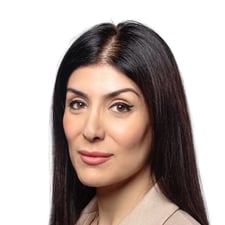 Nigar Arpadarai